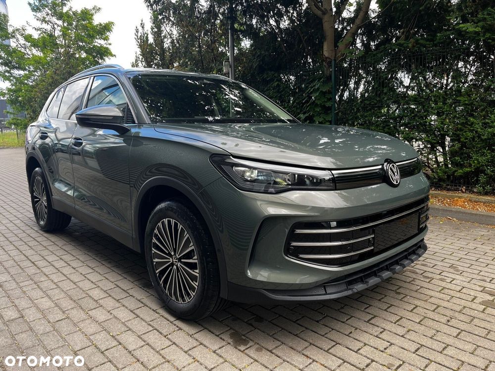 Volkswagen Tiguan - 14
