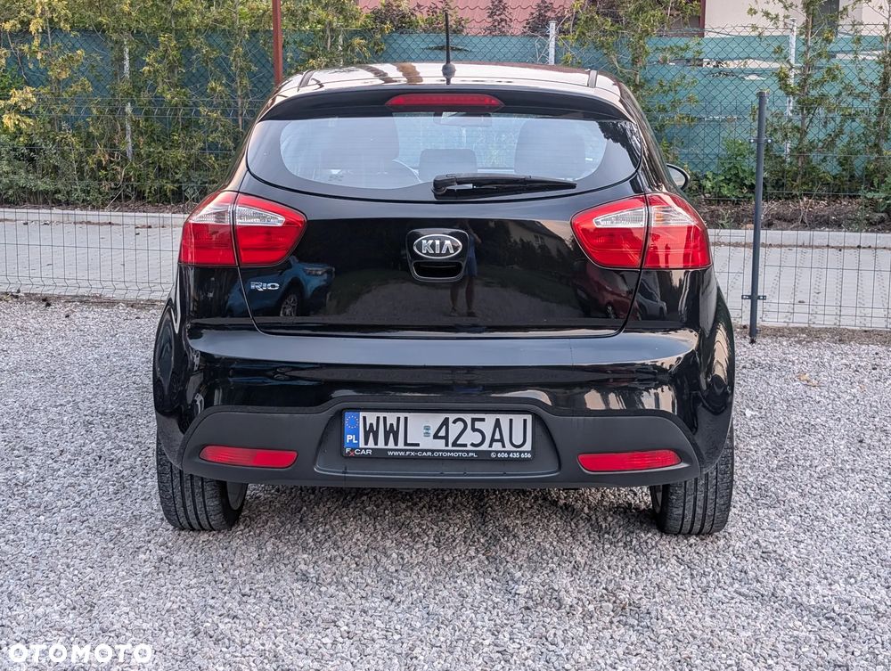 Kia Rio - 6