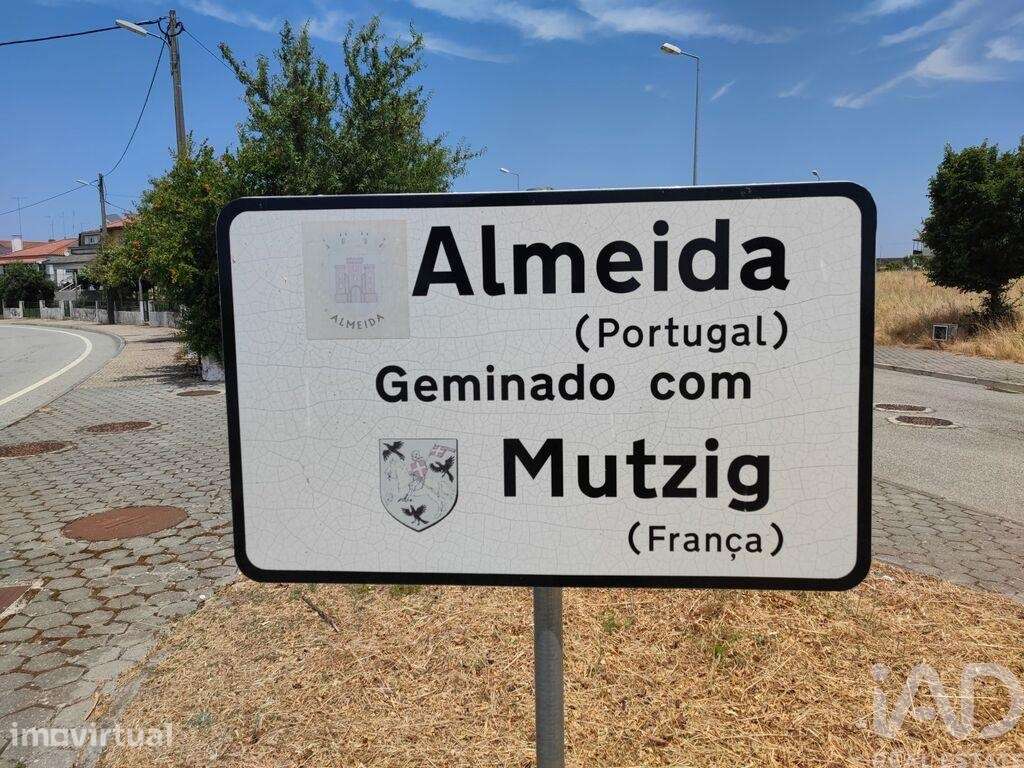 Terreno em Almeida de 787,00 m2 - Grande imagem: 3/27