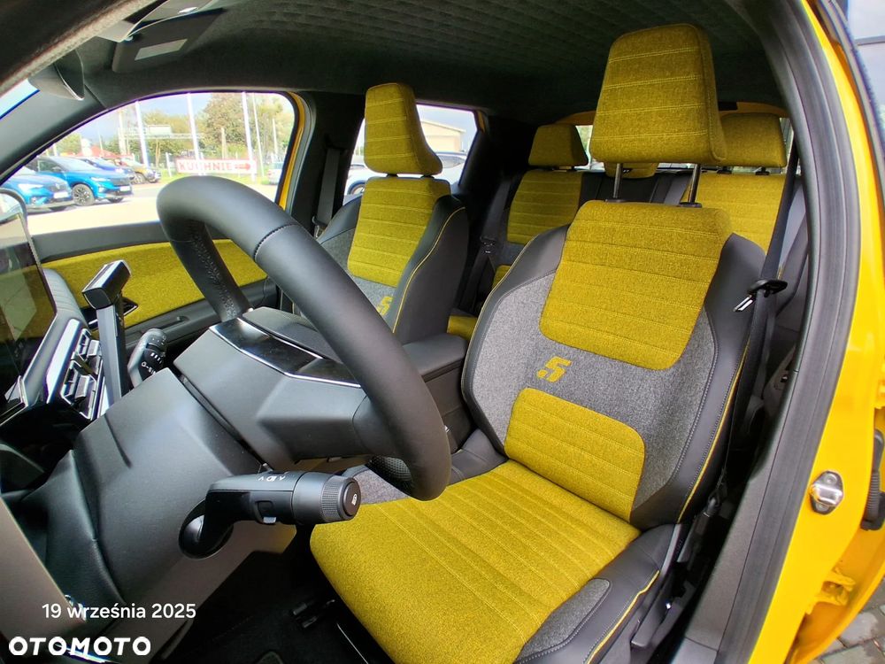 Renault 5 52kWh Comfort Range Iconic Cinq - 13