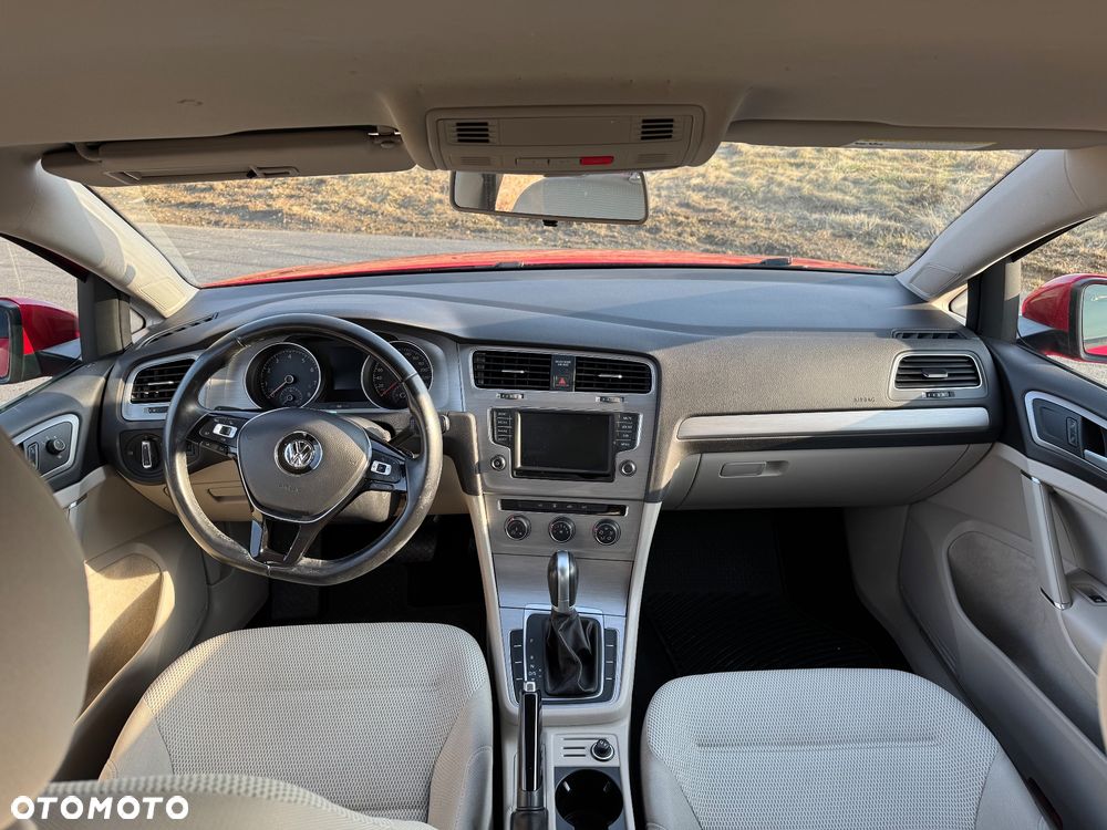 Volkswagen Golf - 21