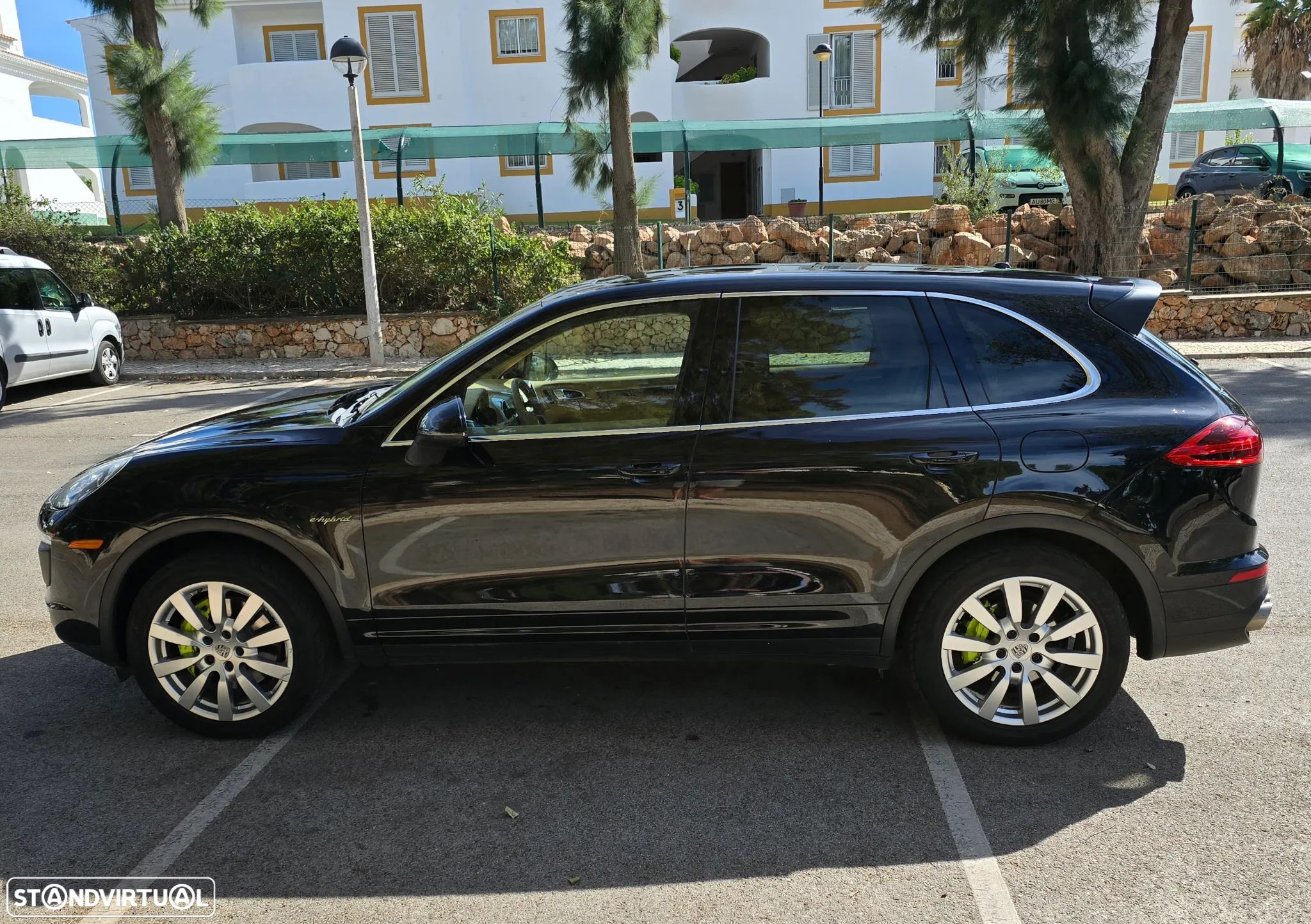 Porsche Cayenne S E-Hybrid Platinum Edition - 1