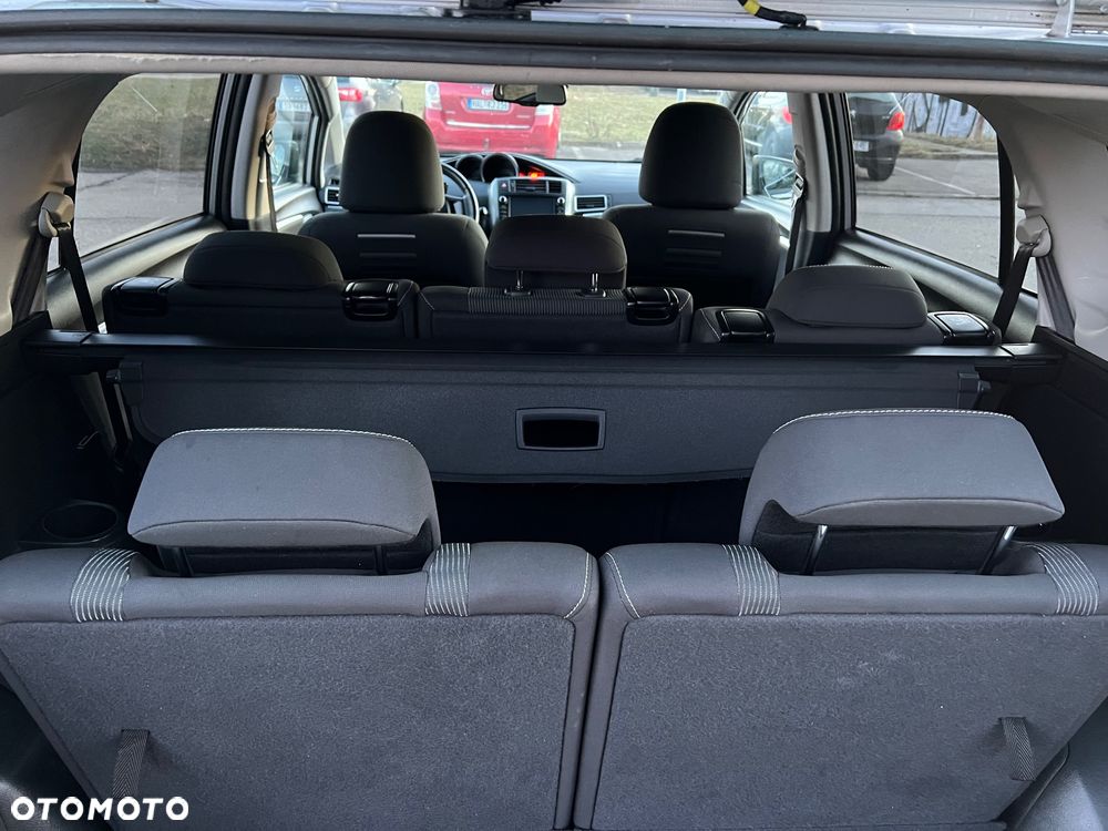 Toyota Verso 1.8 Sol plus NAVI 7os - 22