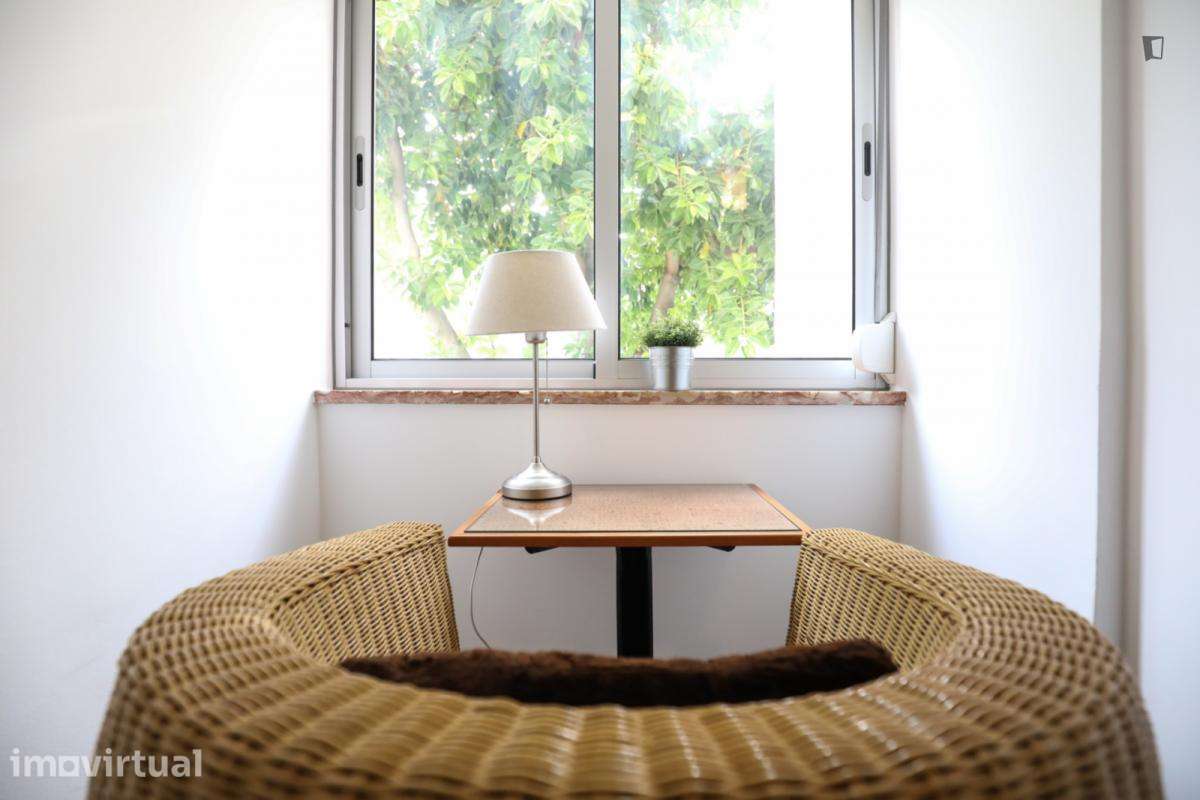Quarto - localizado em Olaias Lisbon - Grande imagem: 4/37