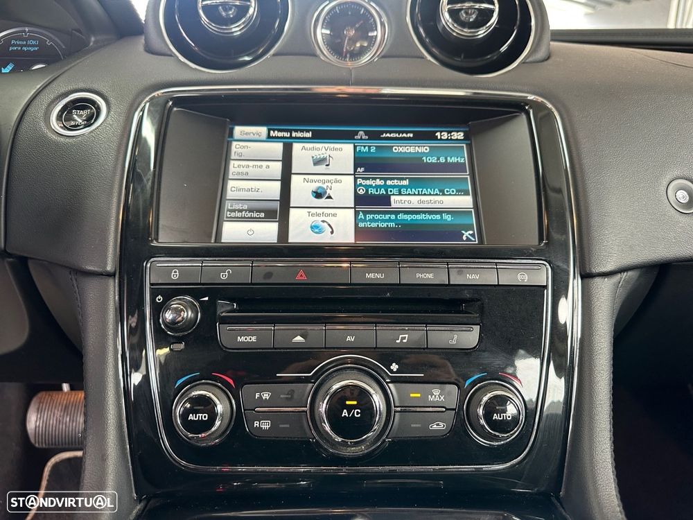 Jaguar XJ 3.0 D V6 Premium Luxury - 15