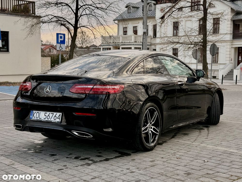 Mercedes-Benz Klasa E 200 9G-TRONIC - 9