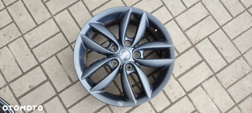 Felgi 5x120 7Jx17 Cali ET 50 MNI BMW Komplet 9803726 - 3