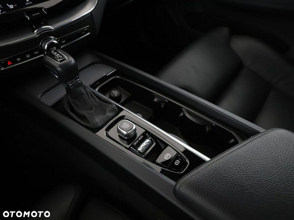 Volvo XC 60 T6 AWD Inscription - 31