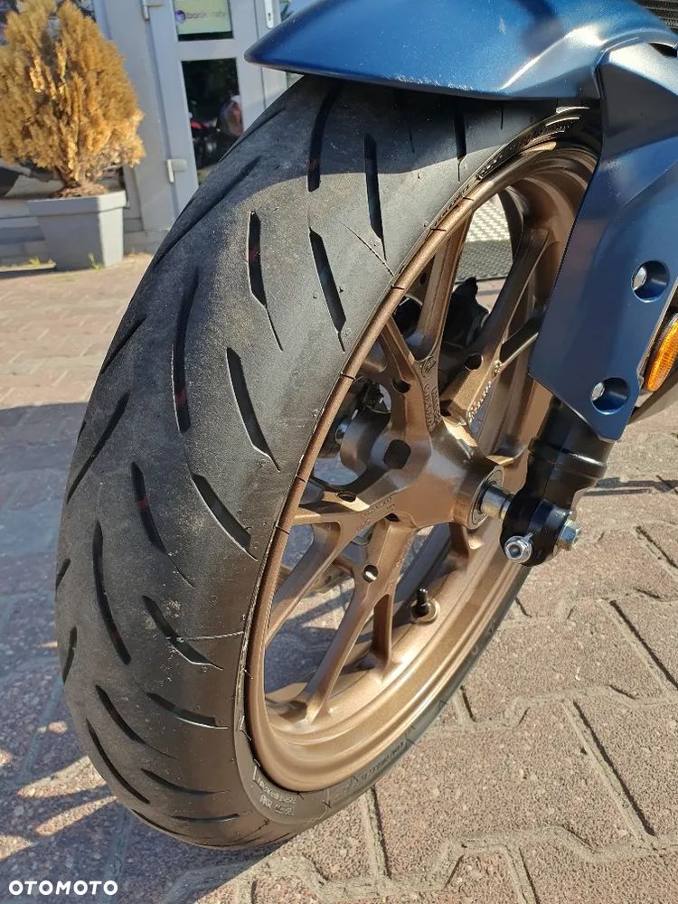 Honda CB - 4