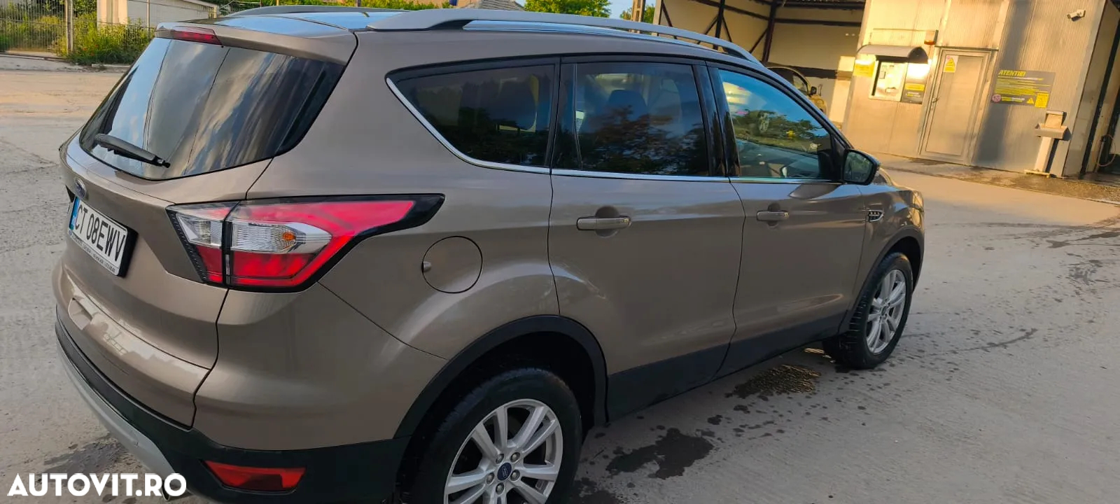 Ford Kuga 1.5 EcoBoost 2WD Titanium - 3