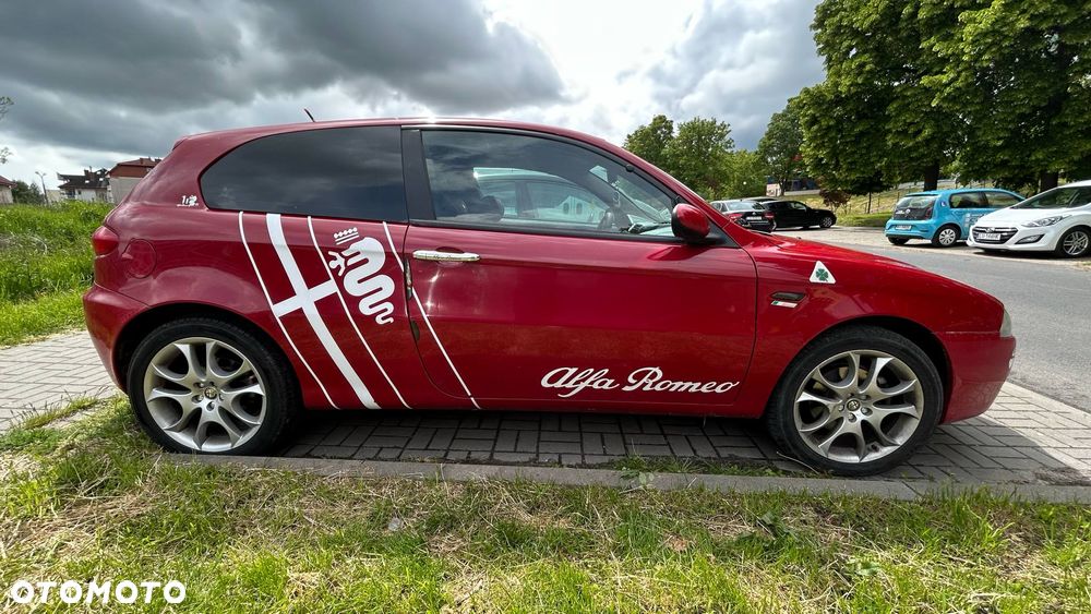 Alfa Romeo 147 2.0 Sel Black Line - 1