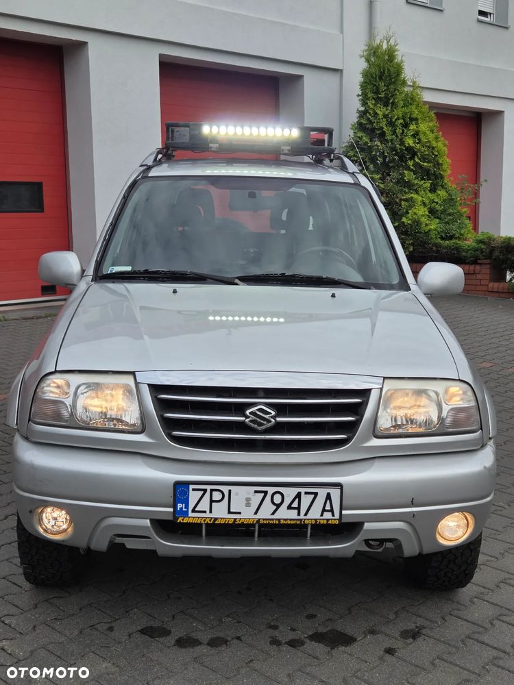 Suzuki Grand Vitara 2.0 Special Edition - 24