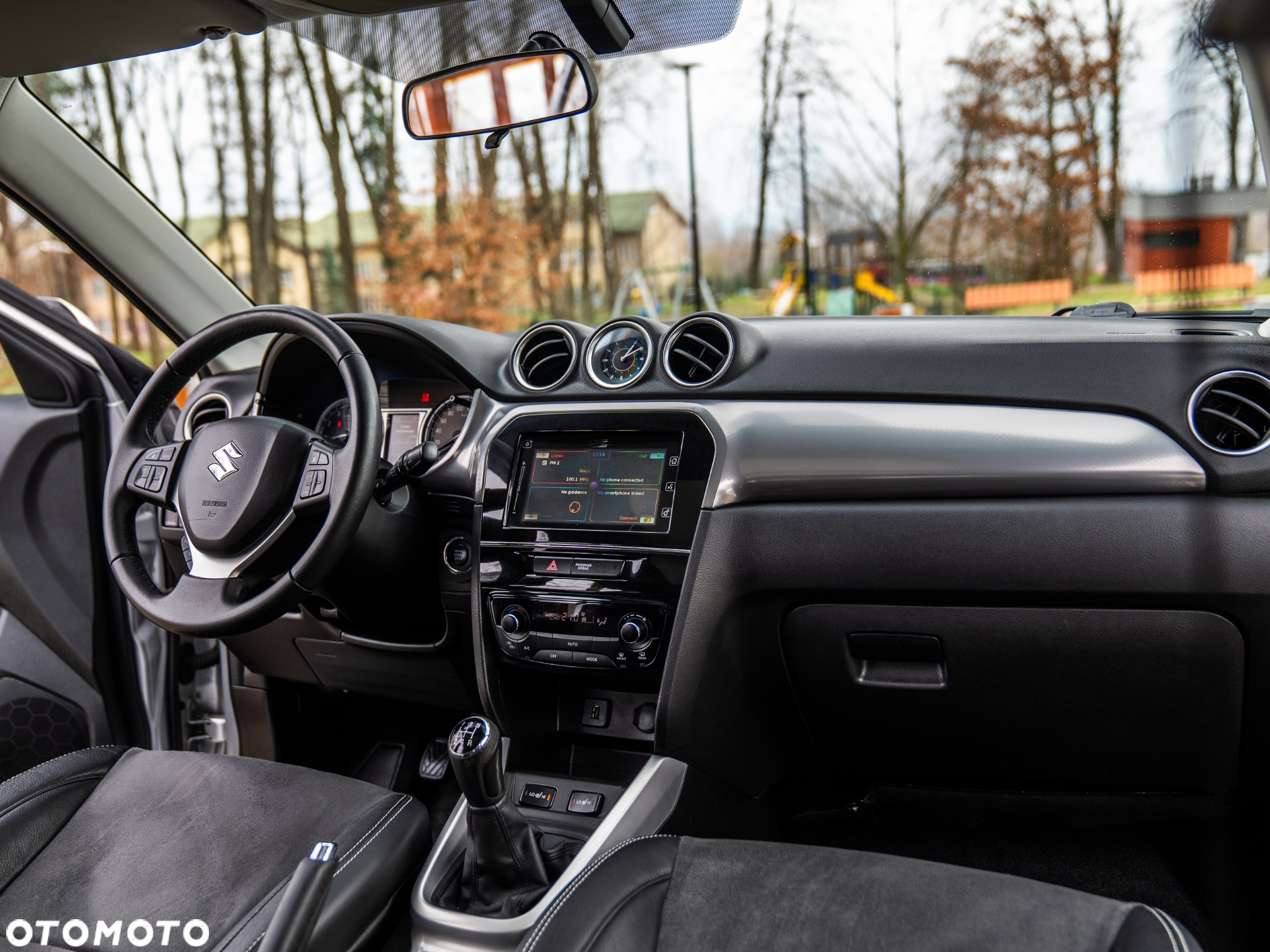Suzuki Vitara 1.6 Premium 2WD - 27