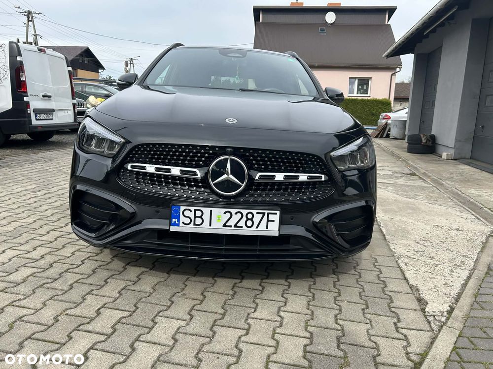 Mercedes-Benz GLA - 7