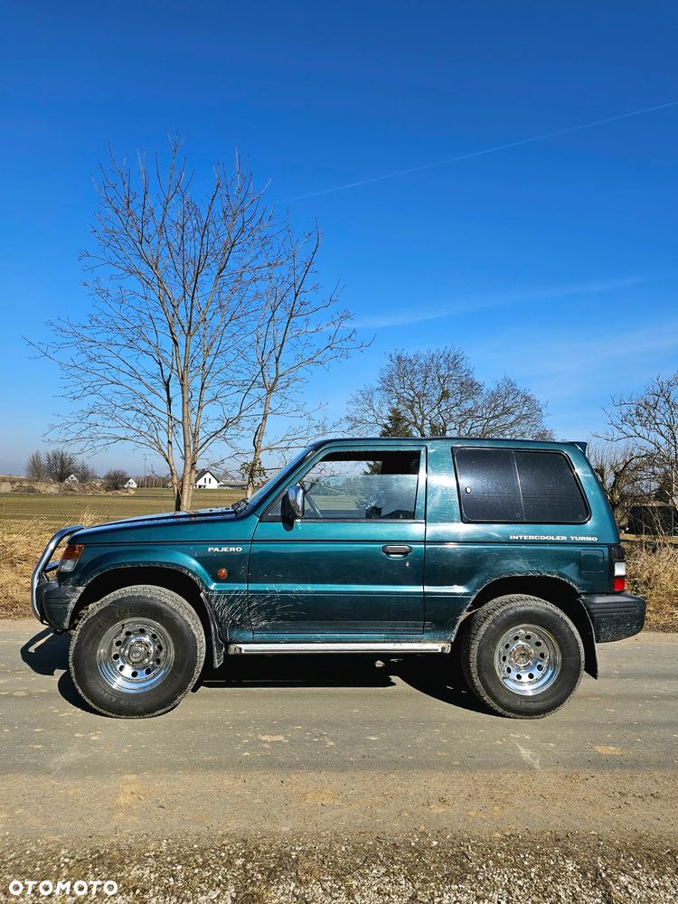 Mitsubishi Pajero 2.5 TD GL - 8