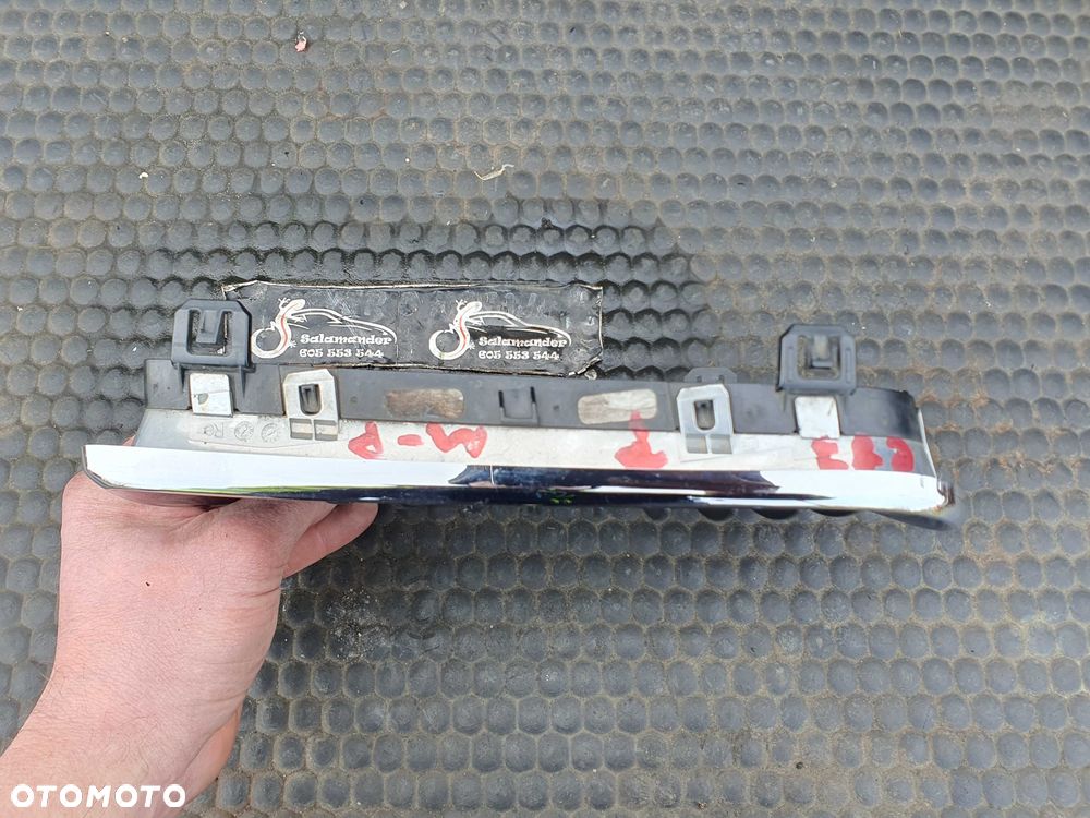 Kratka 7128613 7128614 7906809 Atrapa Nerki Nerka Gril Atrapka Zderzaka Przód M-Pakiet BMW 1 E81 E87 LCI Lift - 24