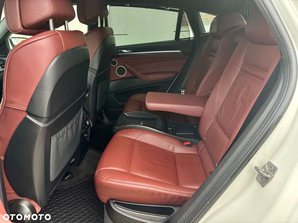 BMW X6 - 24