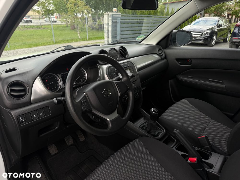 Suzuki Vitara 1.6 Comfort 2WD - 8