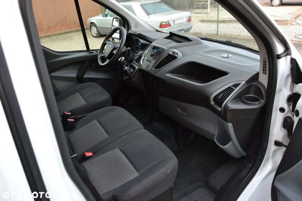 Ford Transit Custom - 19
