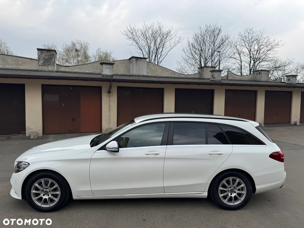 Mercedes-Benz Klasa C 200 d 9G-TRONIC - 23