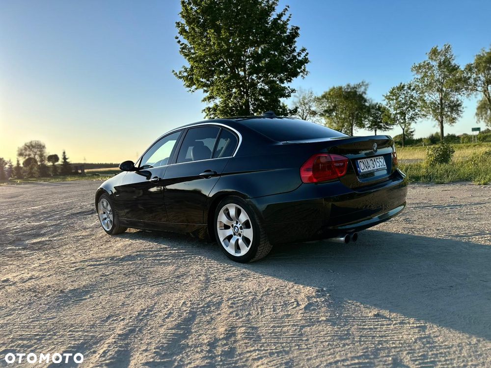BMW Seria 3 330i - 6