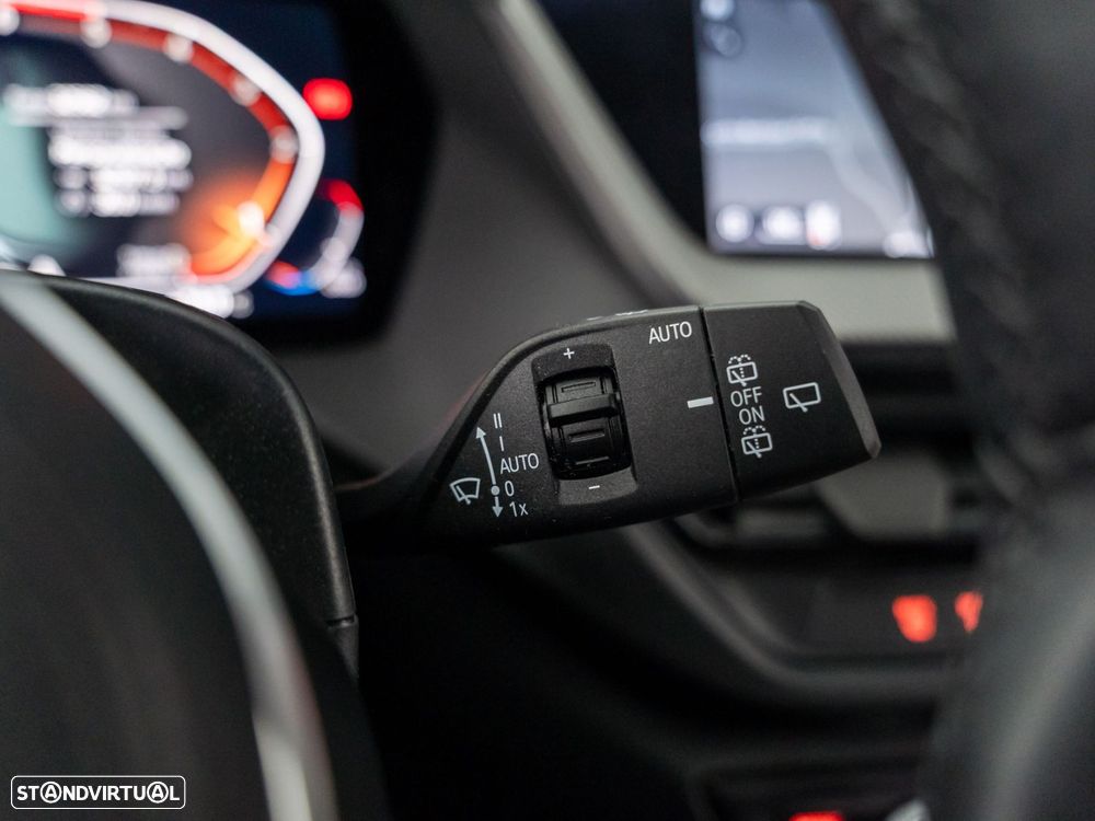 BMW 116 d Pack Desportivo M - 22