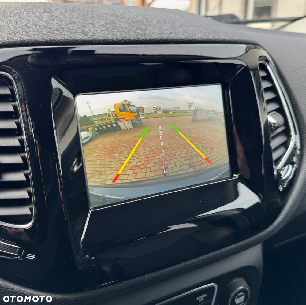 Jeep Compass 2.0 MultiJet Active Drive Automatik Limited - 24