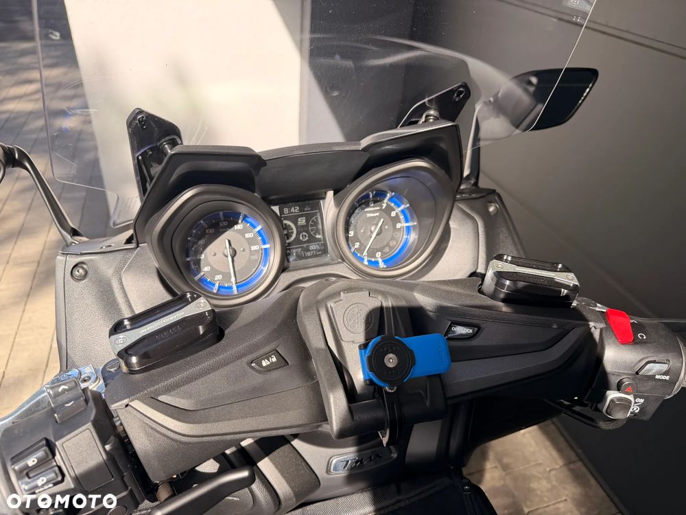 Yamaha Tmax - 11