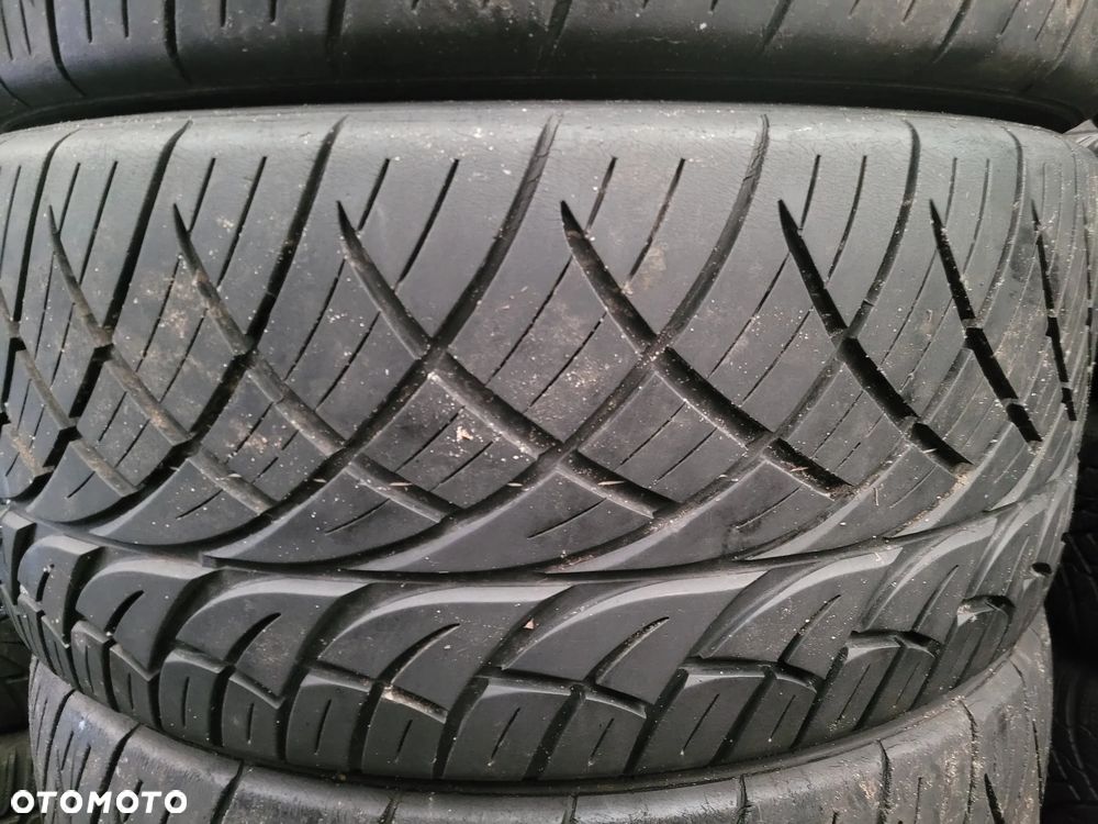 305/40R22 114W - Nitto NT420S - Komplet- 7mm - 2