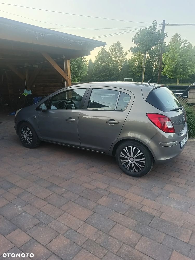 Opel Corsa 1.4 16V Enjoy - 2
