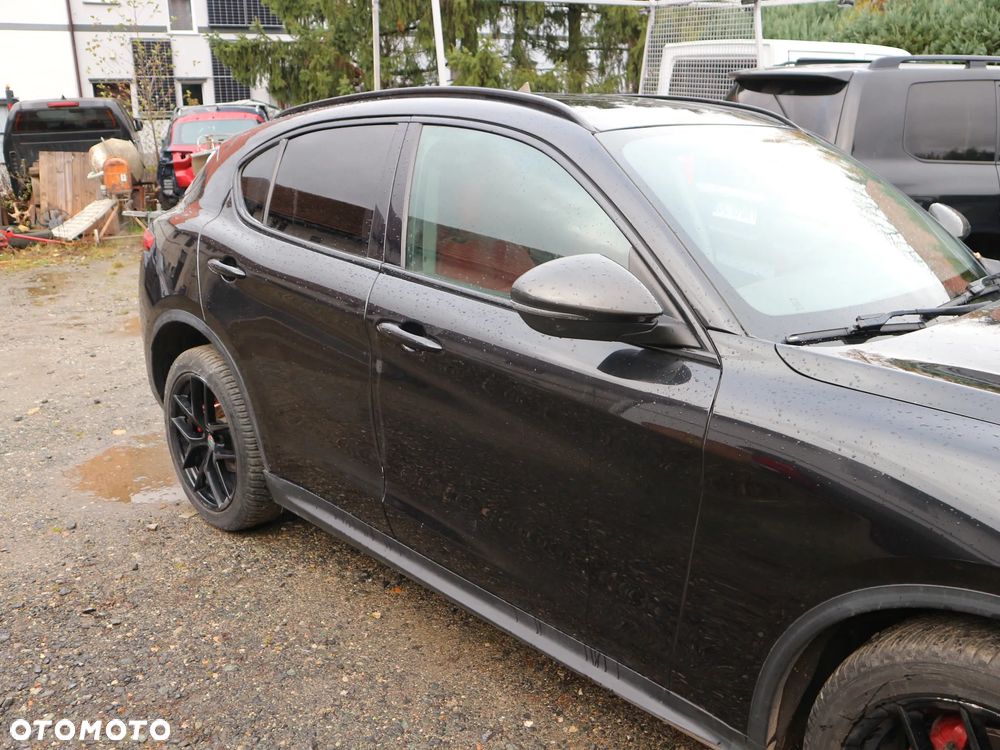 Alfa Romeo Stelvio 2.0 Turbo 16V AT8-Q4 Executive - 11