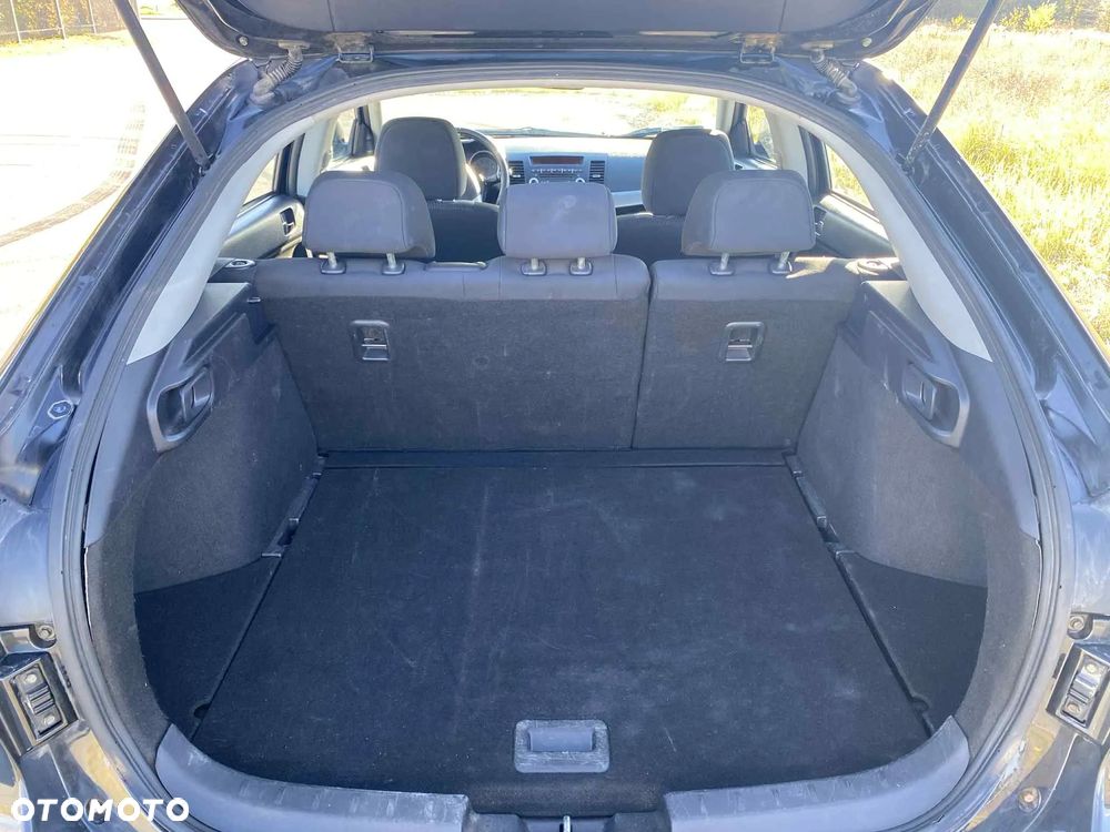 Mitsubishi Lancer - 3