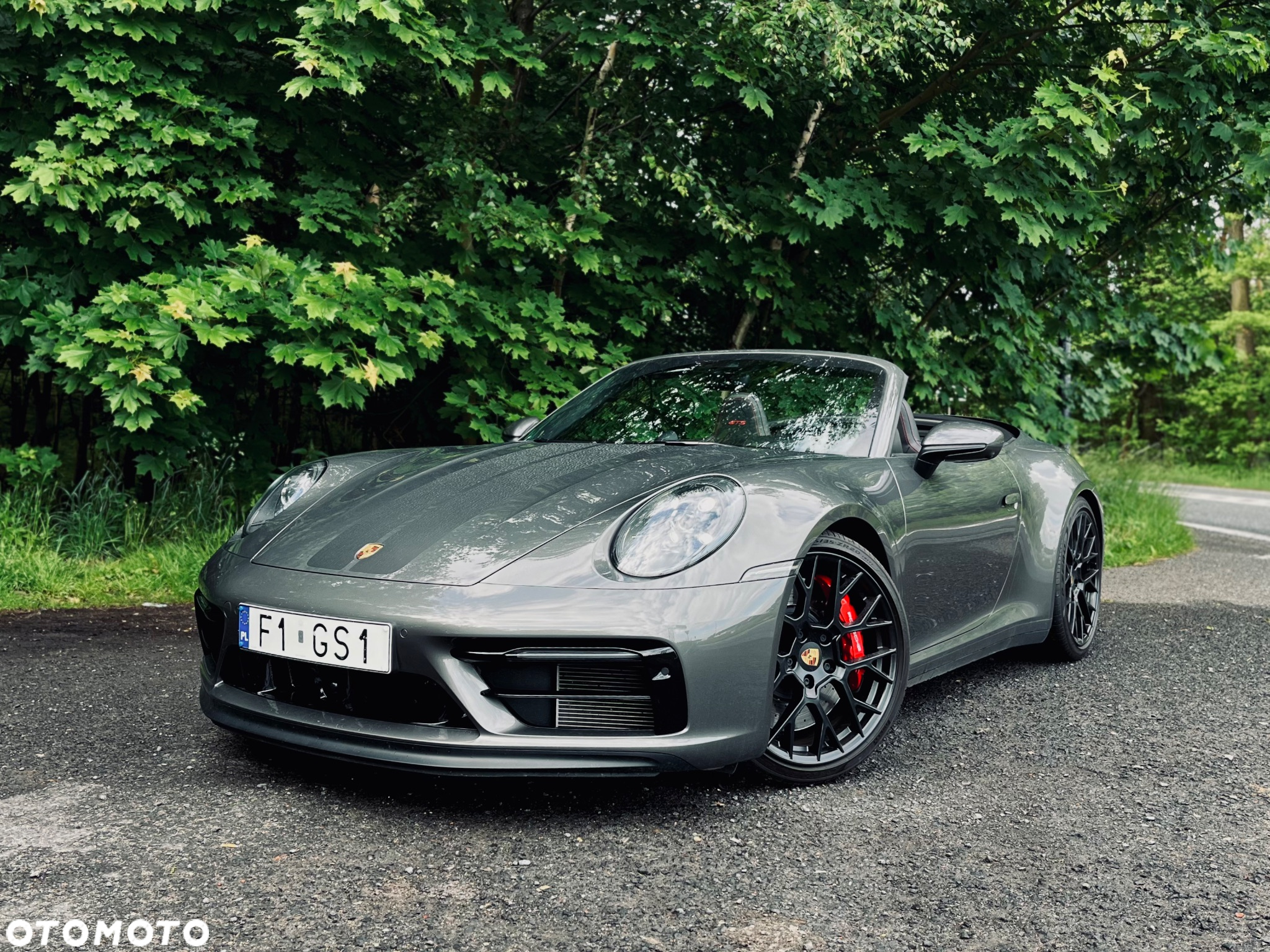 Porsche 911 Carrera 4 GTS Cabrio - 2