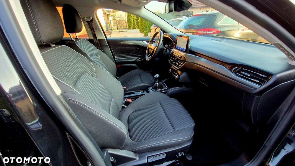 Ford Focus 1.5 EcoBlue STart-Stopp-System TITANIUM - 22