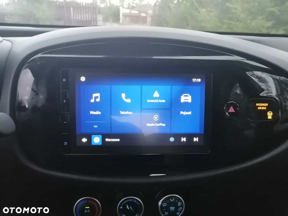 Toyota Aygo x.shift x-play connect - 12