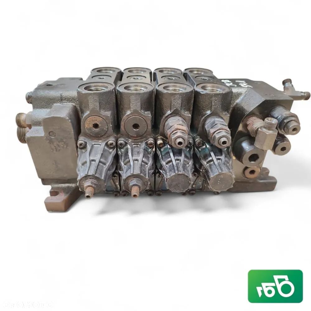 Rozdzielacz hydrauliczny 08101197 Rexroth JCB 541 - 70 - 1