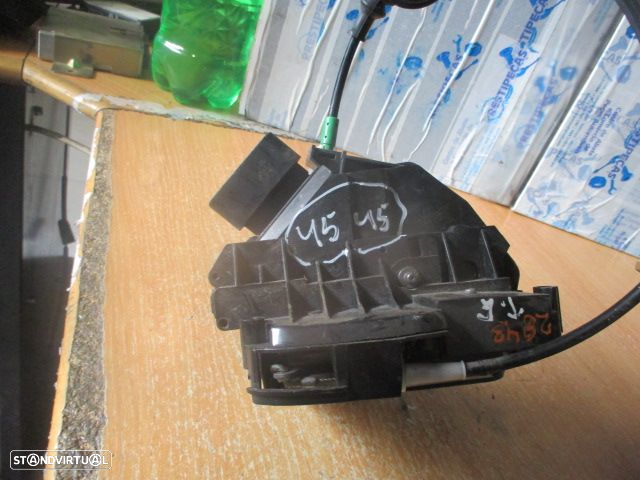 Fecho 8A6aa26413ad FORD FIESTA 4 2009 1.4TDCI   5P   TE 4 PINOS - 3