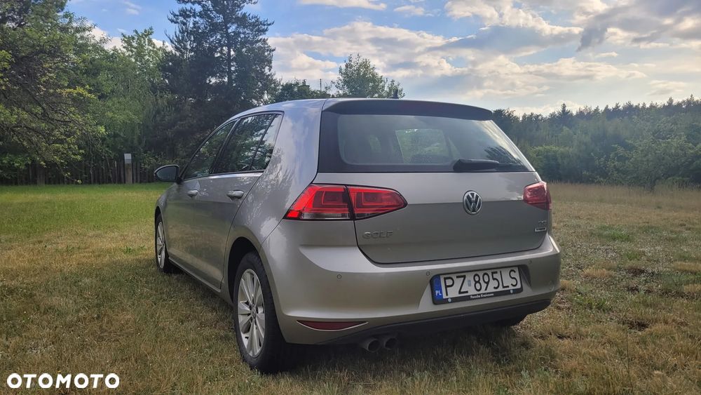 Volkswagen Golf 1.4 TSI BMT Comfortline - 11