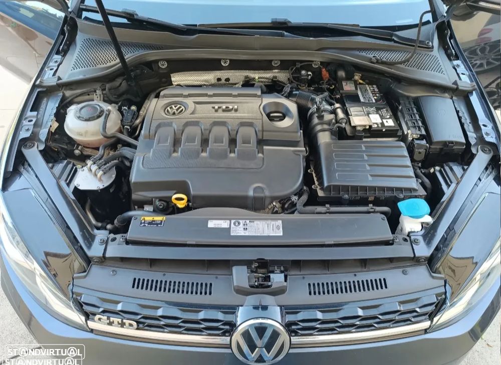VW Golf 2.0 TDI GTD DSG - 8