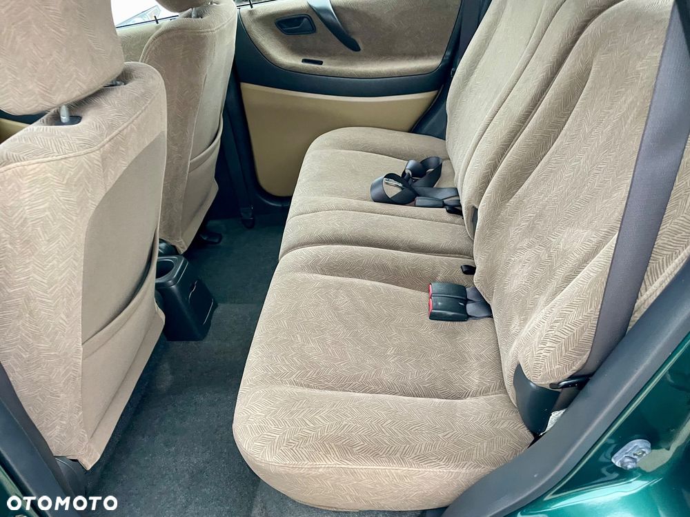 Suzuki Liana Kombi 1.3 Club - 29