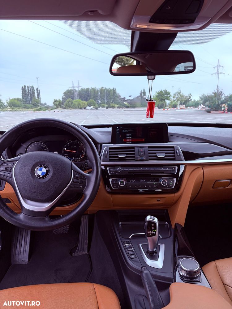 BMW Seria 3 320d xDrive AT - 10