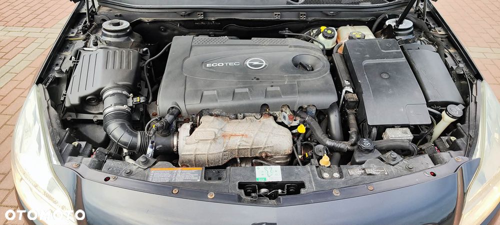 Opel Insignia - 16