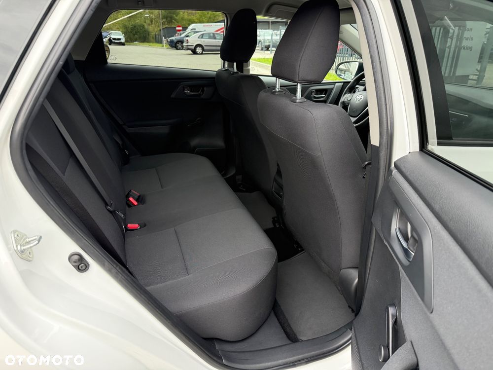Toyota Auris 1.33 VVT-i Active - 26