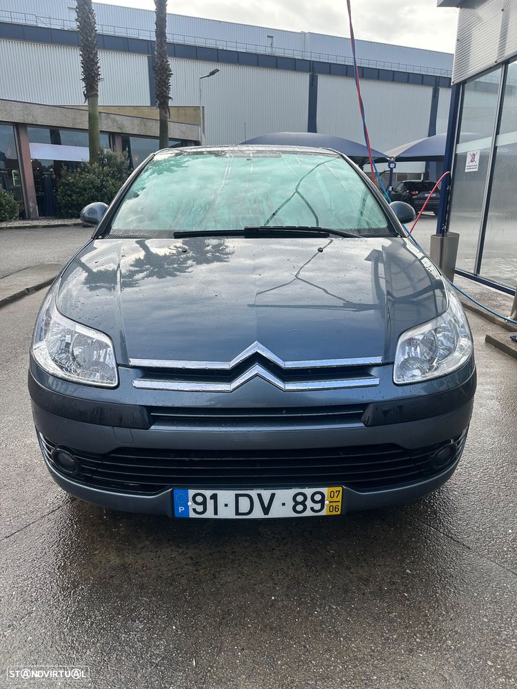 Citroën C4 1.6 HDi 110 Exclusive - 1