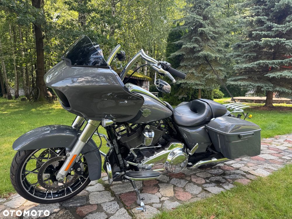 Harley-Davidson Touring Road Glide - 17