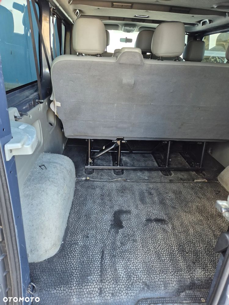 Opel Vivaro L2H1 2.9t - 9