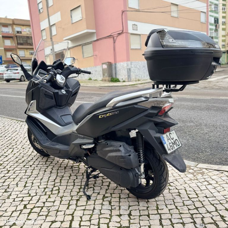 Sym Cruisym 125 - 26