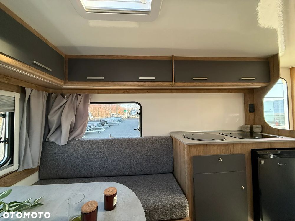 Niewiadów LAZUR przyczepa kempingowa NIEWIADÓWKA dla 4 osób z łazienką i WC 1000kg - 32