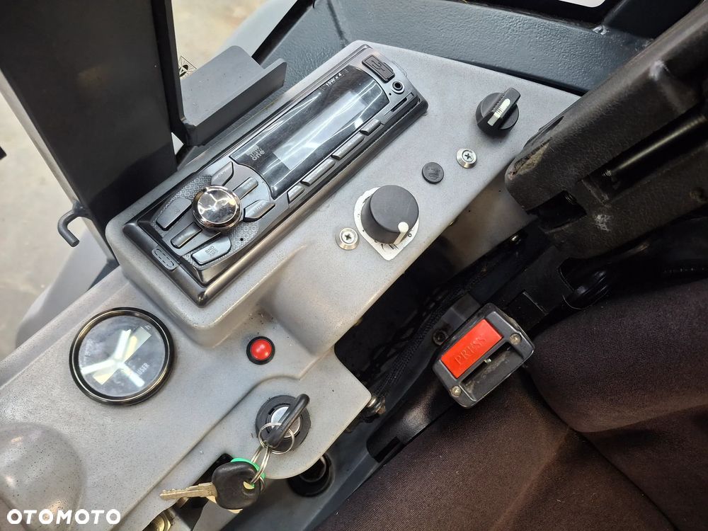 Inny Hako Citymaster 1200 1250 Zamiatarka Silnik Diesel Napęd 4x4 4WD Centralne Smarowanie Kamera Cofania - 13