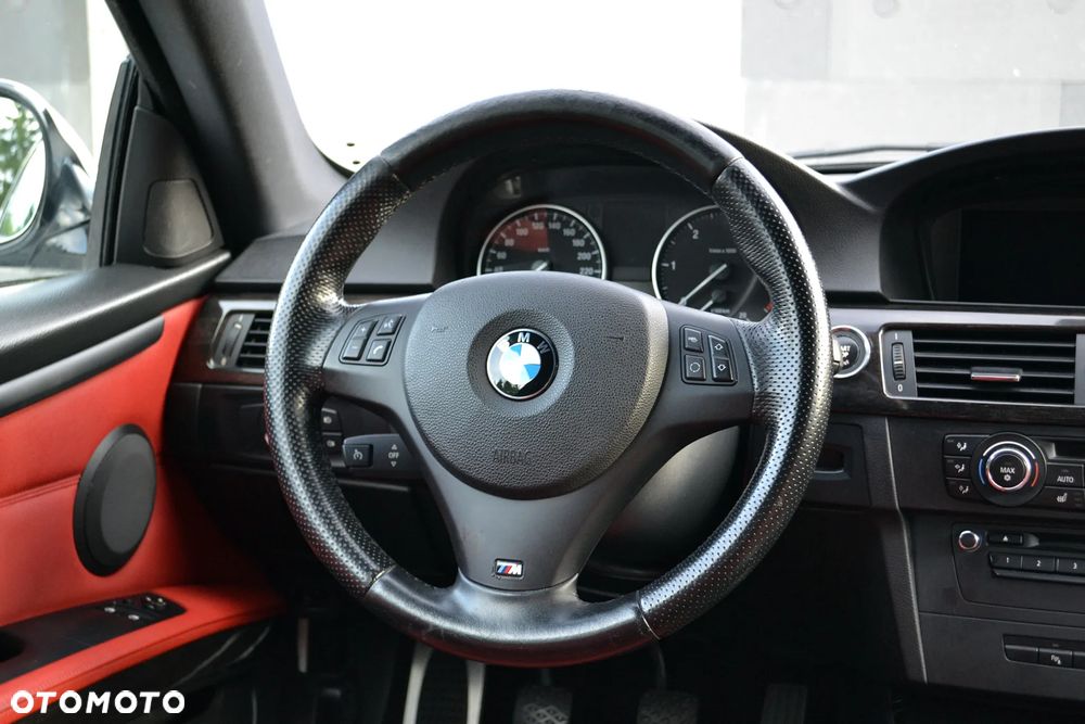 BMW Seria 3 320d M Sport Edition - 13